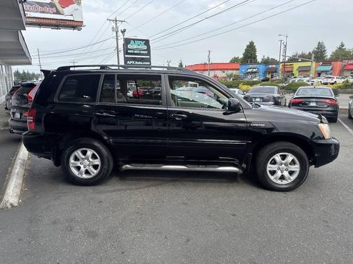 Black 2001 Toyota Highlander Base