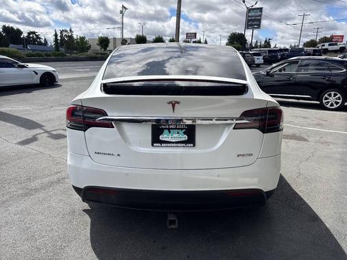 Titanium Metallic 2016 Tesla Model X P90D