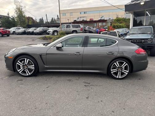 2014 Porsche Panamera 4S