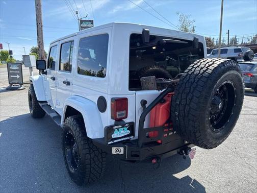 2013 Jeep Wrangler Unlimited Sahara