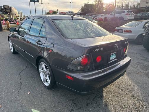 2002 Lexus IS 300 Base