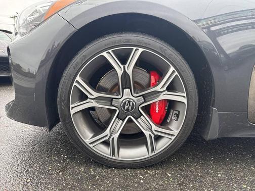 2019 Kia Stinger GT1