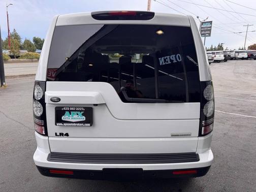 Fuji White 2016 Land Rover LR4 Base