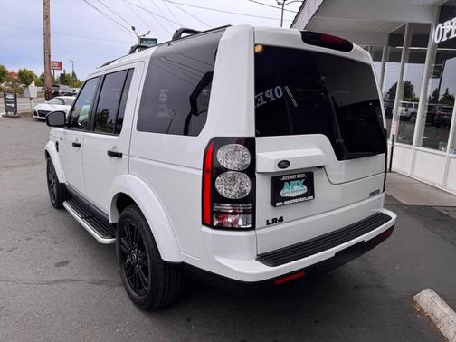 Fuji White 2016 Land Rover LR4 Base
