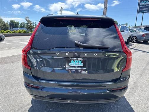 2022 Volvo XC90 Recharge Plug-In Hybrid T8 R-Design 7 Passenger
