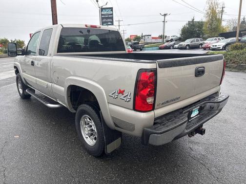 2006 Chevrolet Silverado 2500 LS H/D Extended Cab
