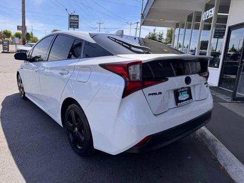 Wind Chill Pearl 2021 Toyota Prius XLE