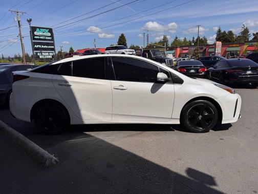 Wind Chill Pearl 2021 Toyota Prius XLE
