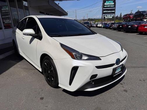 Wind Chill Pearl 2021 Toyota Prius XLE