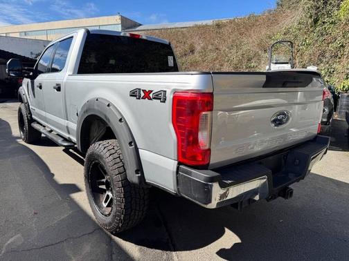 Ingot Silver 2017 Ford F-250 XLT