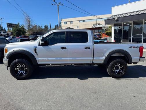 Ingot Silver 2017 Ford F-250 XLT