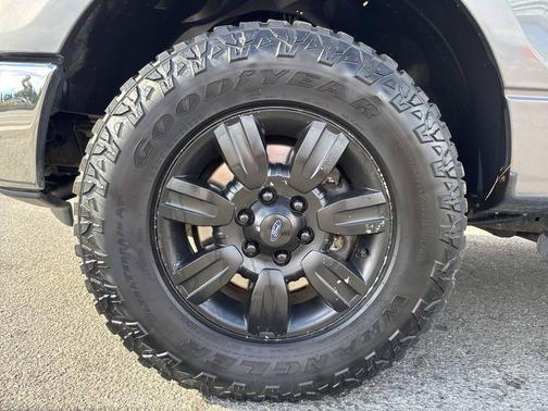 2010 Ford F-150 XLT SuperCrew