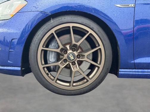 Lapiz Blue Metallic 2016 Volkswagen Golf R 2.0T DSG