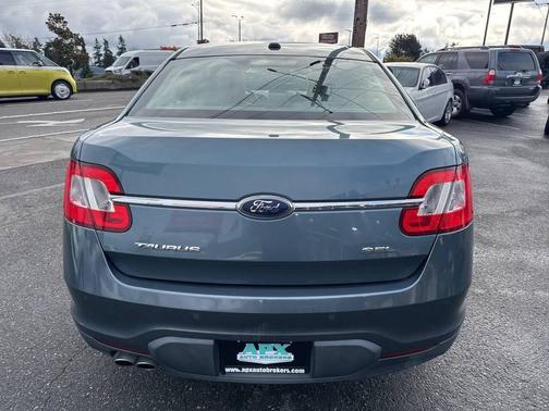 2010 Ford Taurus SEL