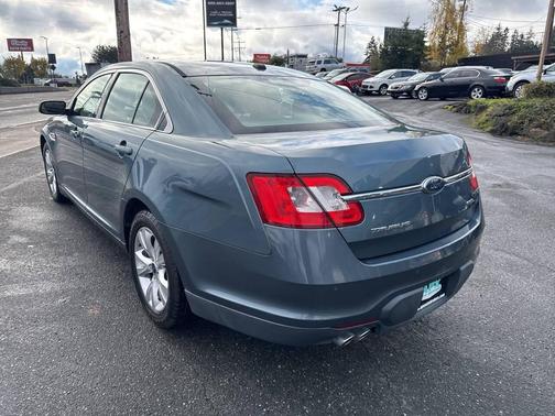 2010 Ford Taurus SEL