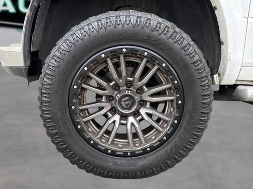 Bright White Clearcoat 2018 RAM 3500 Laramie Mega Cab 4x4 6'4' Box