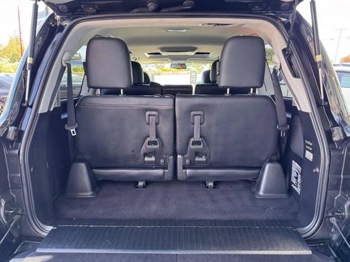 Black Onyx 2011 Lexus LX 570 Base