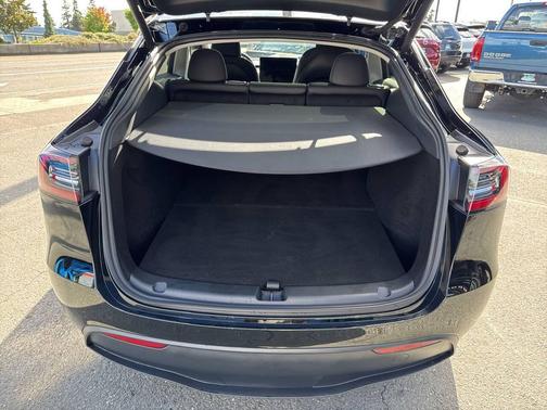 2025 Tesla Model Y Long Range Dual Motor All-Wheel Drive