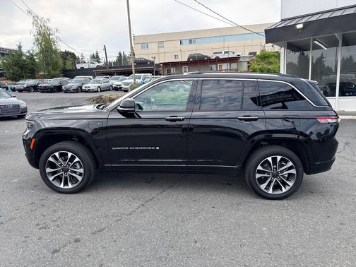 2023 Jeep Grand Cherokee 4xe Overland