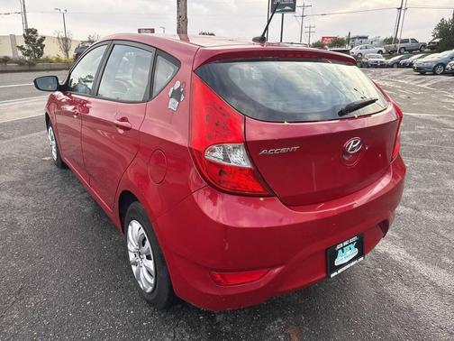 2012 Hyundai Accent GS