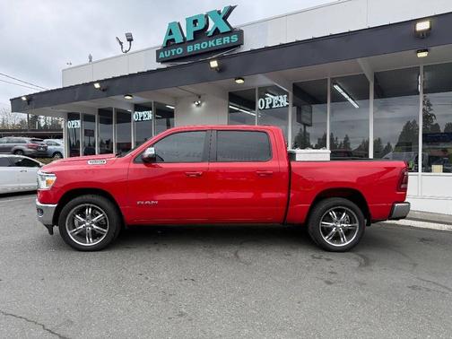 Flame Red Clearcoat 2024 RAM 1500 Laramie