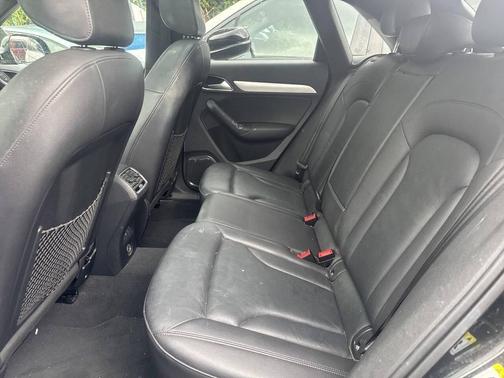 Brilliant Black 2017 Audi Q3 2.0T Prestige