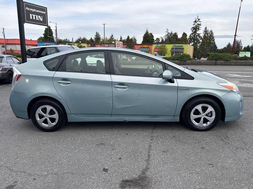 2014 Toyota Prius Four