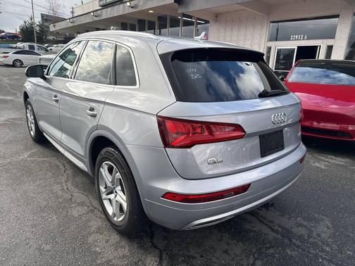 2018 Audi Q5 2.0T Premium Plus