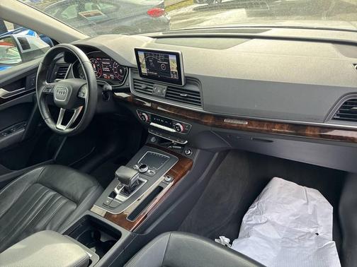 2018 Audi Q5 2.0T Premium Plus