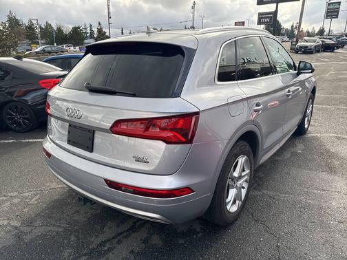 2018 Audi Q5 2.0T Premium Plus