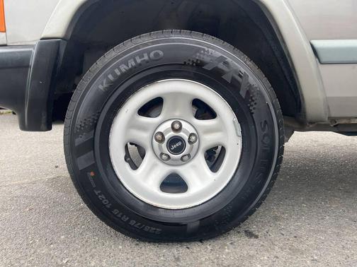 2001 Jeep Cherokee Sport 4WD