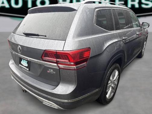 Platinum Gray Metallic 2019 Volkswagen Atlas 3.6L SEL Premium