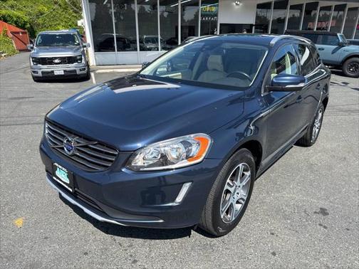 2015 Volvo XC60 T6 Platinum
