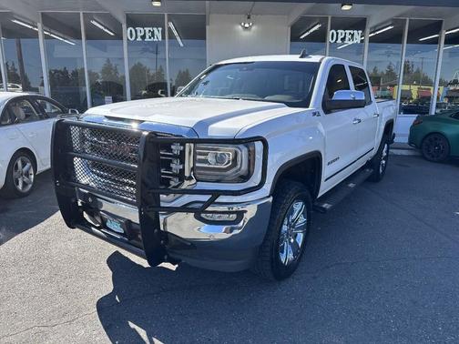 White Frost Tricoat 2018 GMC Sierra 1500 SLT