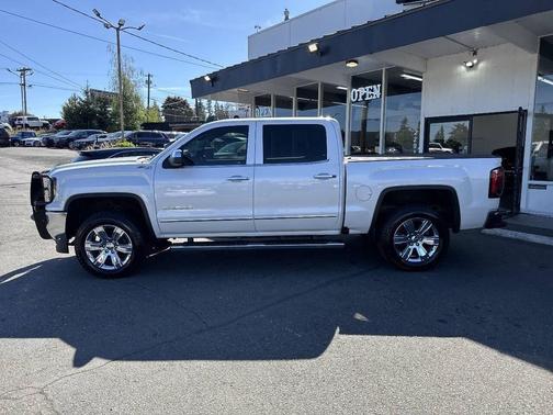 White Frost Tricoat 2018 GMC Sierra 1500 SLT