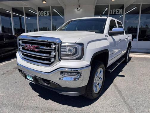 White Frost Tricoat 2018 GMC Sierra 1500 SLT
