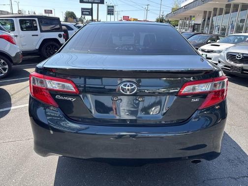 2014 Toyota Camry SE