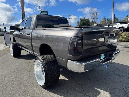 Granite Crystal Metallic Clearcoat 2019 RAM 1500 SLT