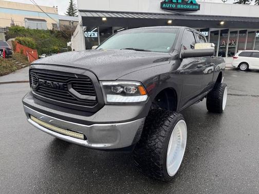 Granite Crystal Metallic Clearcoat 2019 RAM 1500 SLT