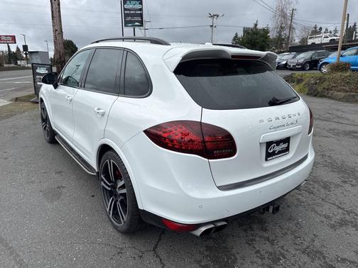2014 Porsche Cayenne Turbo S