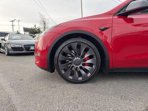 2022 Tesla Model Y Performance Dual Motor All-Wheel Drive
