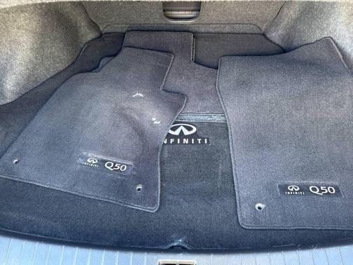 2014 INFINITI Q50 Premium