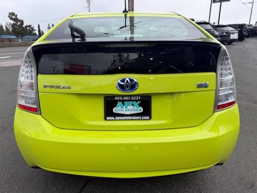 2010 Toyota Prius II