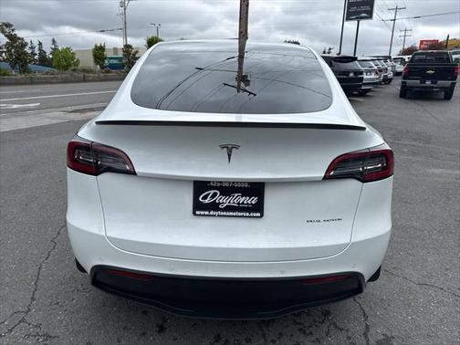 2021 Tesla Model Y Long Range Dual Motor All-Wheel Drive