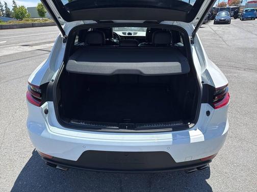 2018 Porsche Macan S