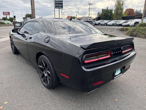 2016 Dodge Challenger R/T Scat Pack