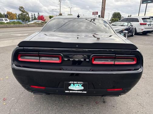 2016 Dodge Challenger R/T Scat Pack