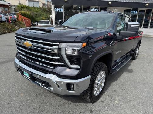 Dark Ash Metallic 2024 Chevrolet Silverado 3500 LTZ