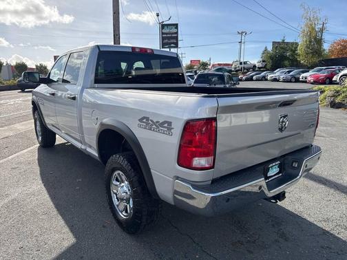 2018 RAM 2500 Tradesman Crew Cab 4x4 6'4' Box