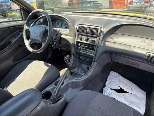 2002 Ford Mustang Base